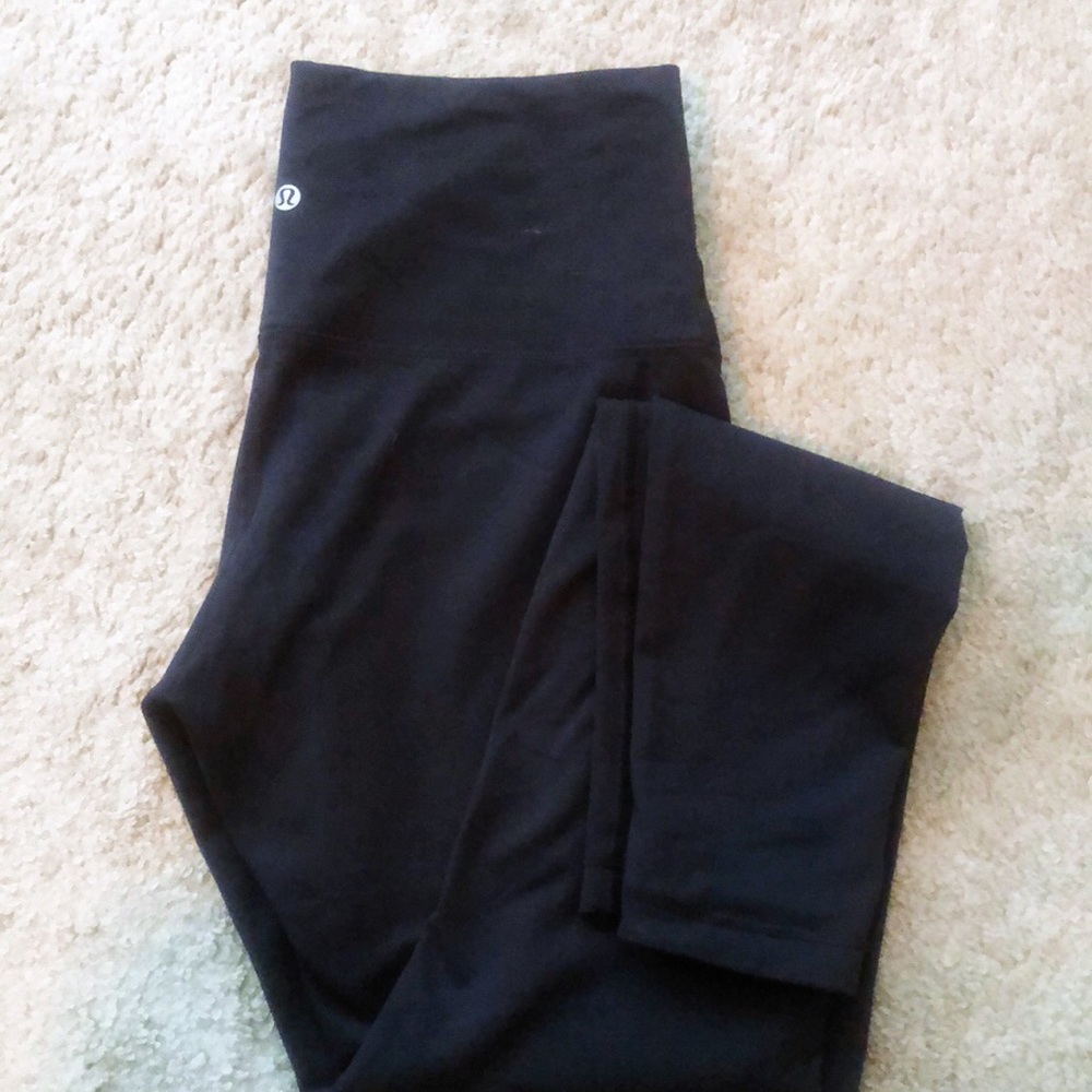 Lululemon Wunder Under leggings